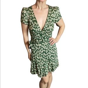 Urban Outfitters Kimchi Blue Shamrock Wrap Dress size Medium
